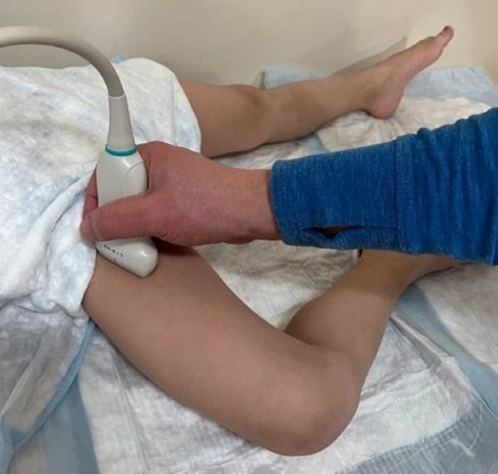 Hip to It Fig 2A - Linear probe position.jpg